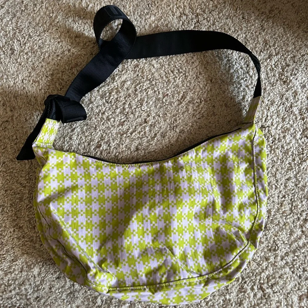 Baggu medium crescent bag - pixel gingham - Picture 2 of 5